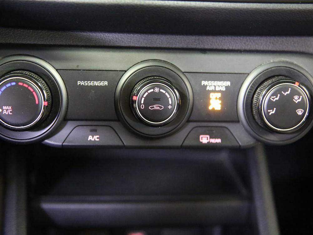 Kia Forte LX 2022 d&rsquo;occasion à vendre - 26