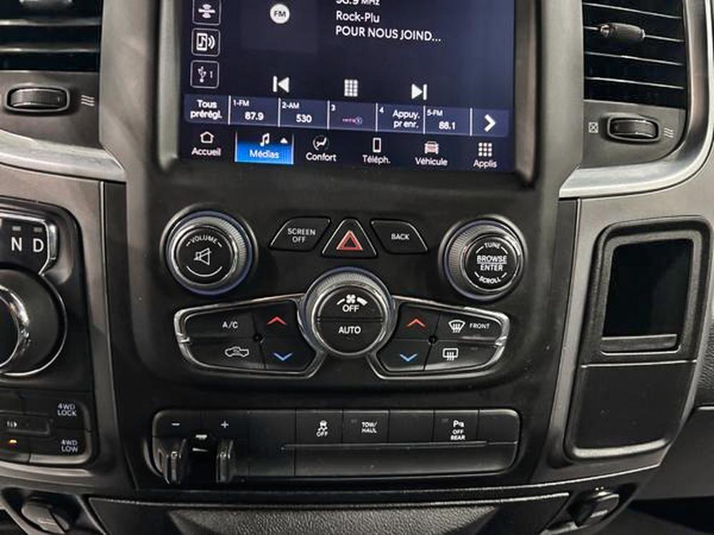 Ram 1500 Classic Warlock 6 cyl 2022 d&rsquo;occasion à vendre - 21