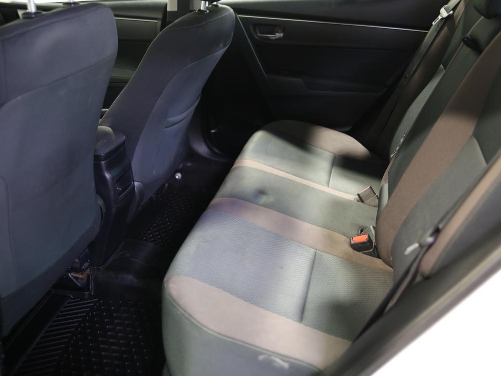 Toyota Corolla LE 2019 d&rsquo;occasion à vendre - 32