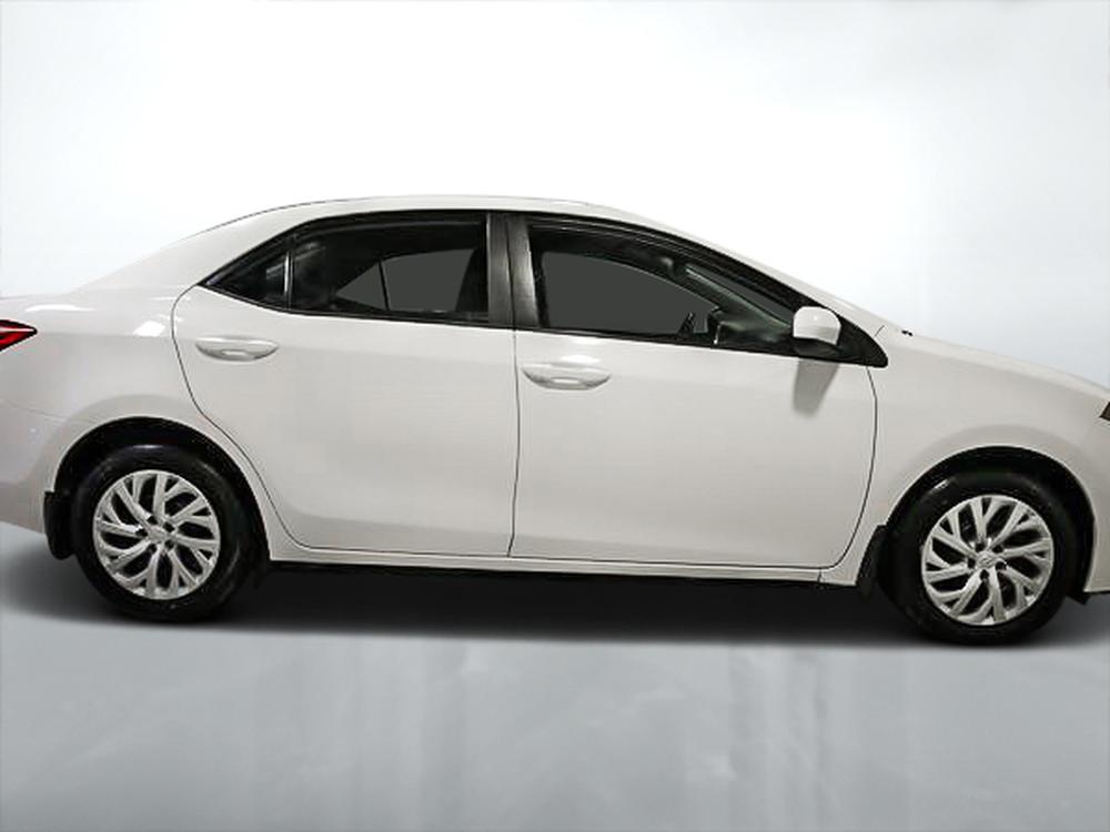 Toyota Corolla LE 2019 d&rsquo;occasion à vendre - 2