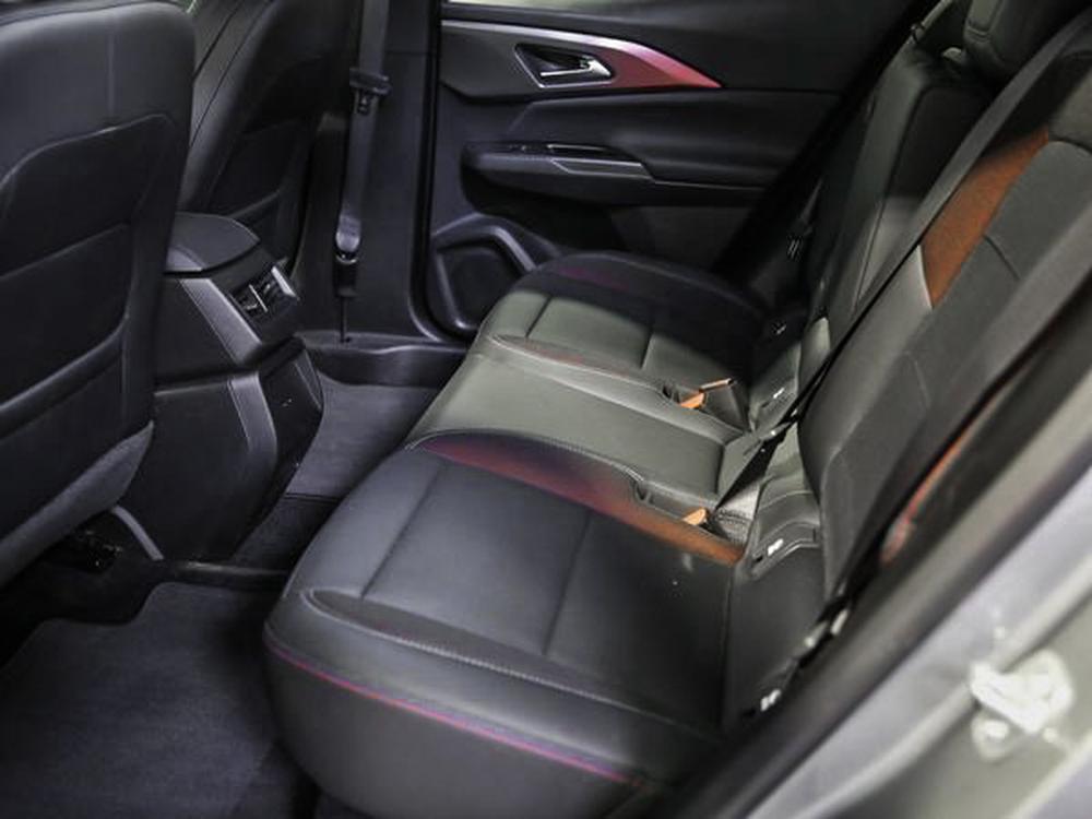 Chevrolet Equinox EV RS 2025 d&rsquo;occasion à vendre - 28