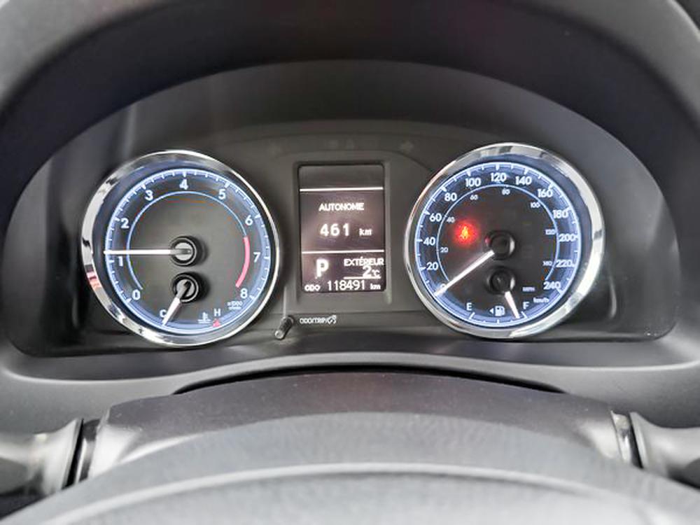 Toyota Corolla CE 2019 d&rsquo;occasion à vendre - 21