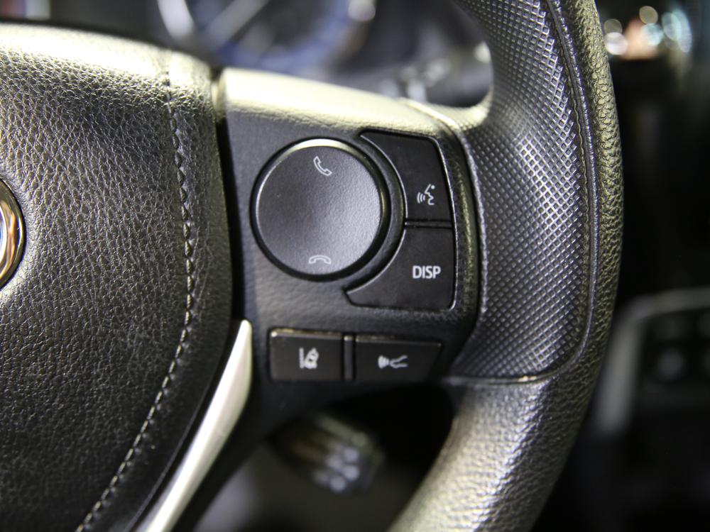 Toyota Corolla LE 2019 d&rsquo;occasion à vendre - 18