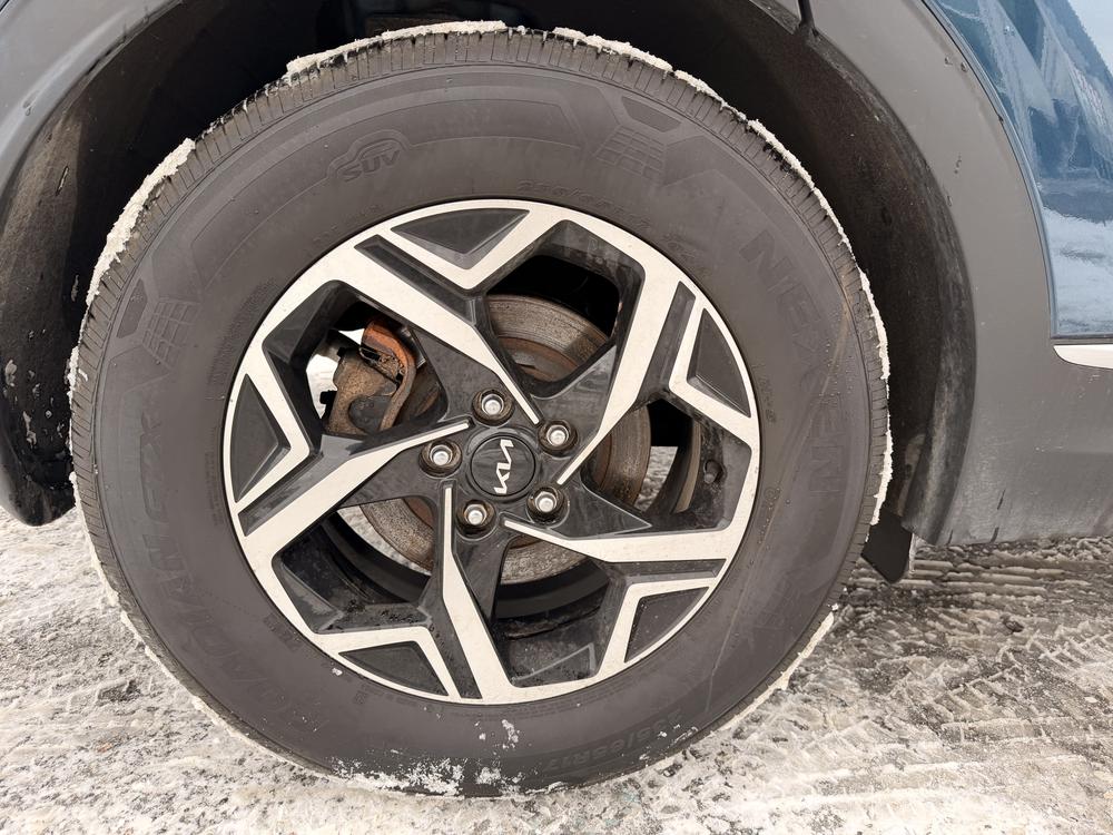 Kia Sportage LX FWD 2024 d&rsquo;occasion à vendre - 11