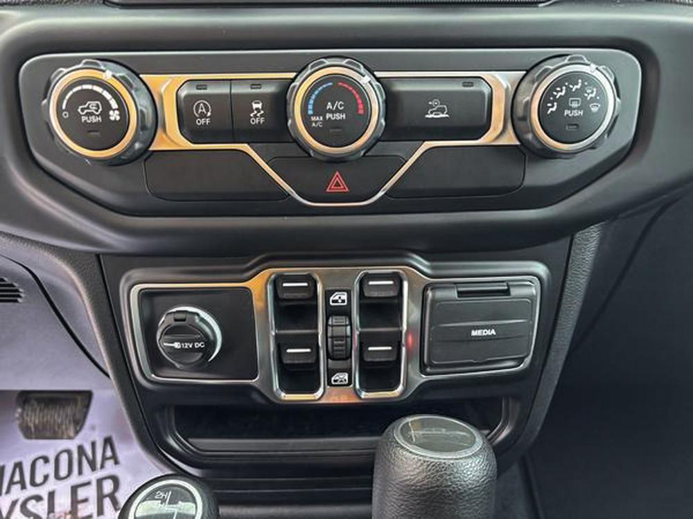 Jeep Gladiator WILLYS 2021 d&rsquo;occasion à vendre - 18