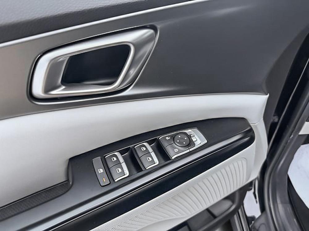 Kia Carnival LX 2022 d&rsquo;occasion à vendre - 13