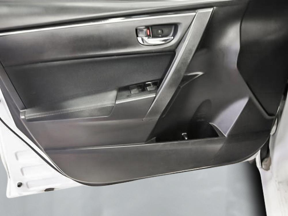 Toyota Corolla LE 2019 d&rsquo;occasion à vendre - 12