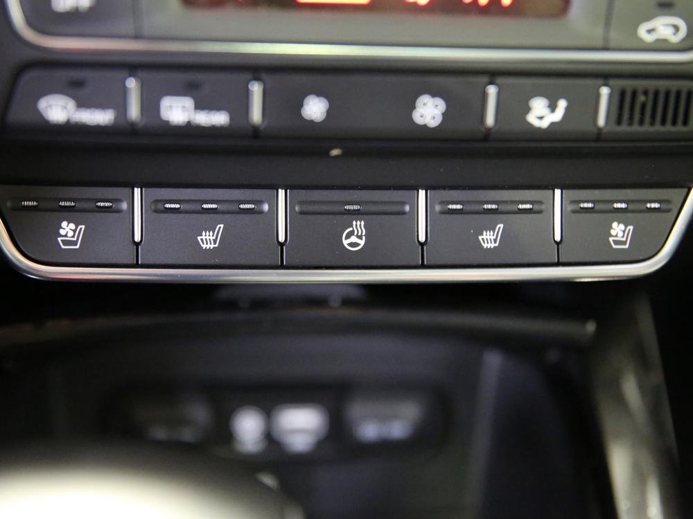 Kia Sorento SX 2020 d&rsquo;occasion à vendre - 29