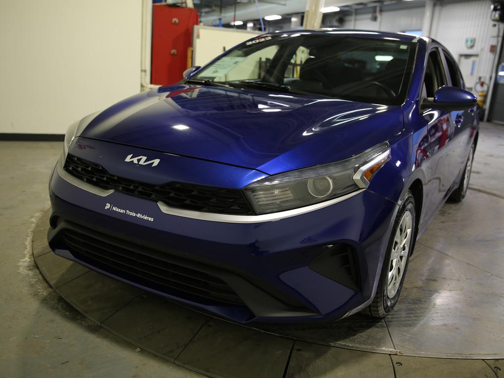 Kia Forte LX 2022 d&rsquo;occasion à vendre - 8