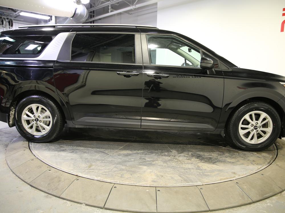 Kia Carnival LX+ 2024 d&rsquo;occasion à vendre - 2