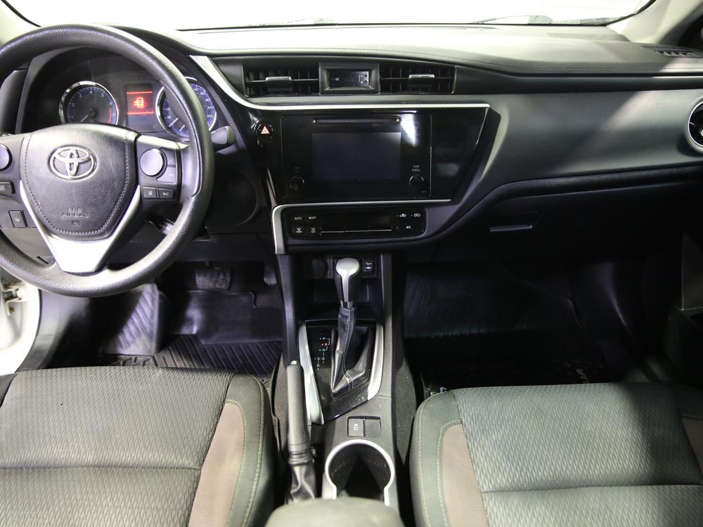 Toyota Corolla LE 2019 d&rsquo;occasion à vendre - 31