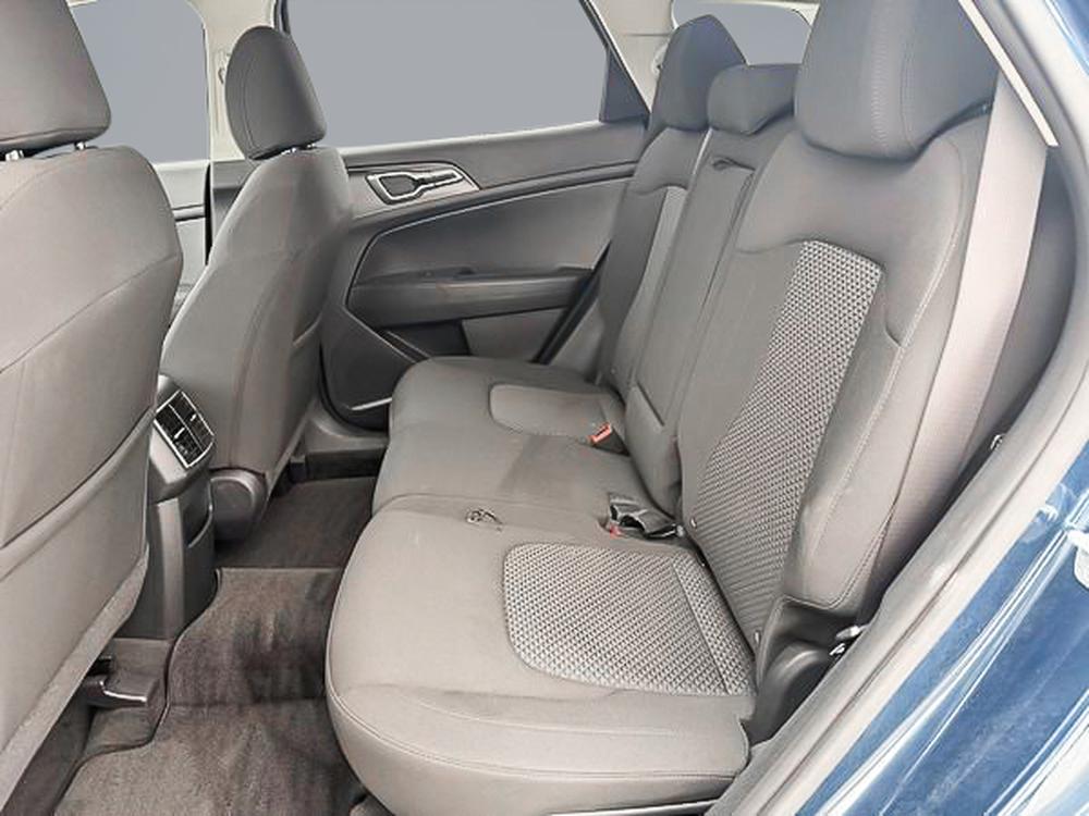 Kia Sportage LX FWD 2024 d&rsquo;occasion à vendre - 31