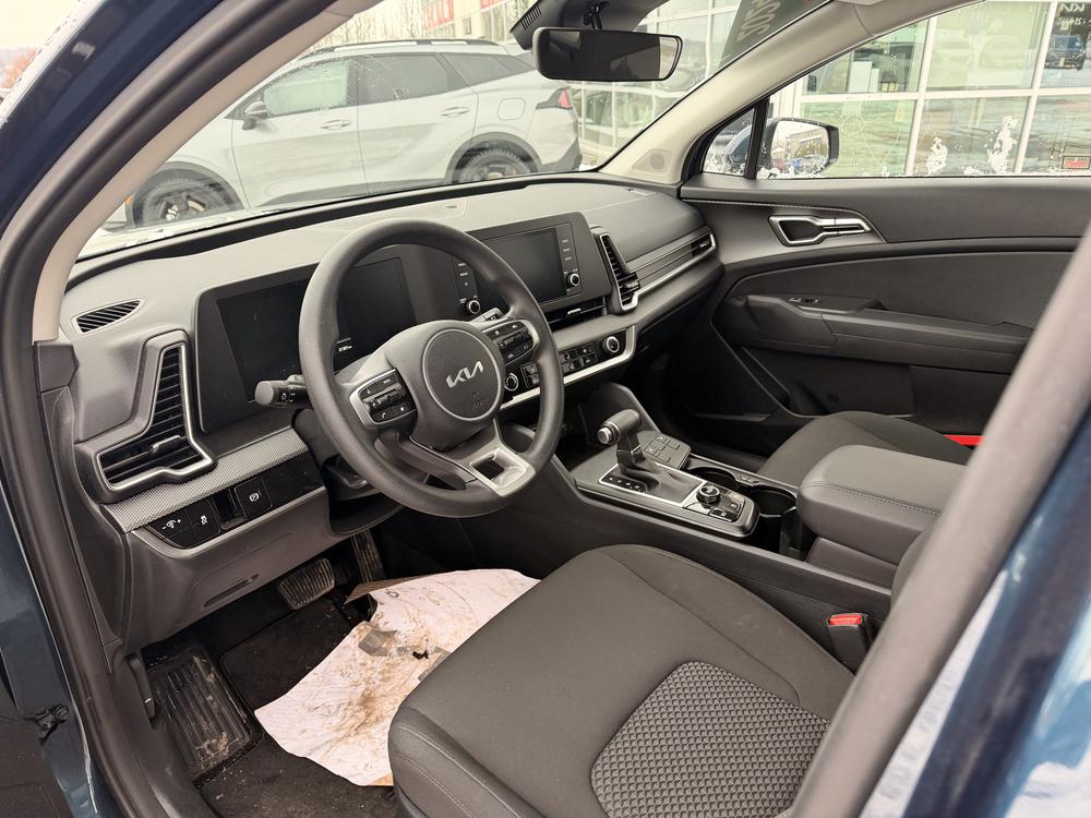 Kia Sportage LX FWD 2024 d&rsquo;occasion à vendre - 17