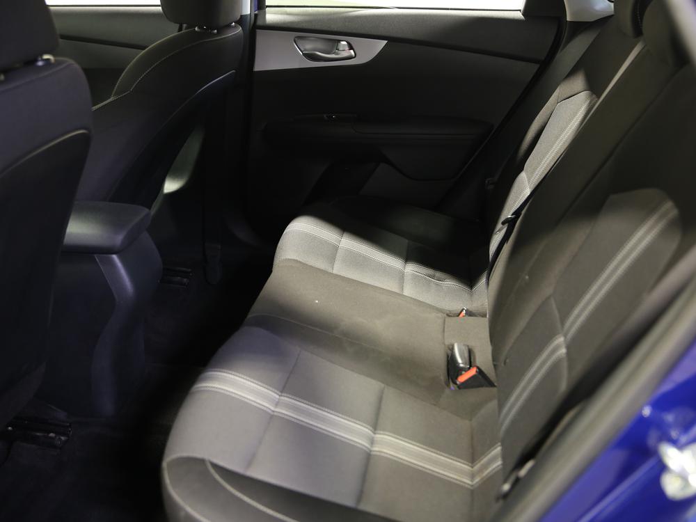 Kia Forte LX 2022 d&rsquo;occasion à vendre - 32