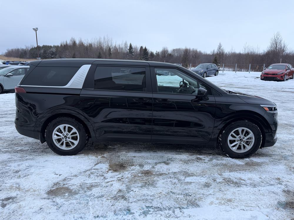 Kia Carnival LX 2022 d&rsquo;occasion à vendre - 9