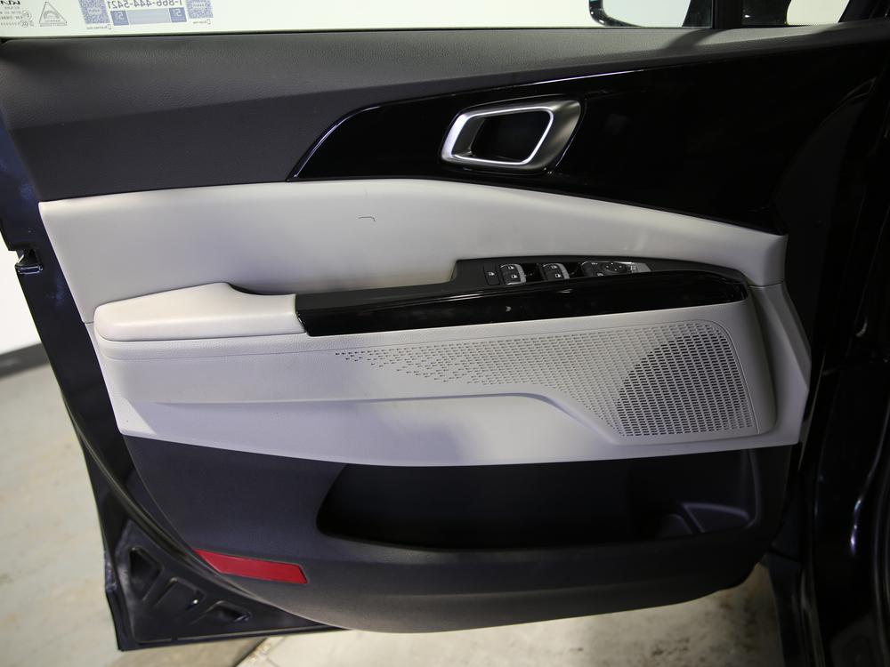 Kia Carnival LX+ 2024 d&rsquo;occasion à vendre - 13