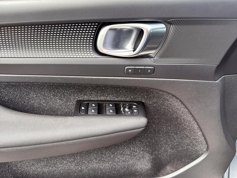 Volvo XC40 2022 Gris usage à vendre Volvo XC40 2022 Gris usage à vendre
