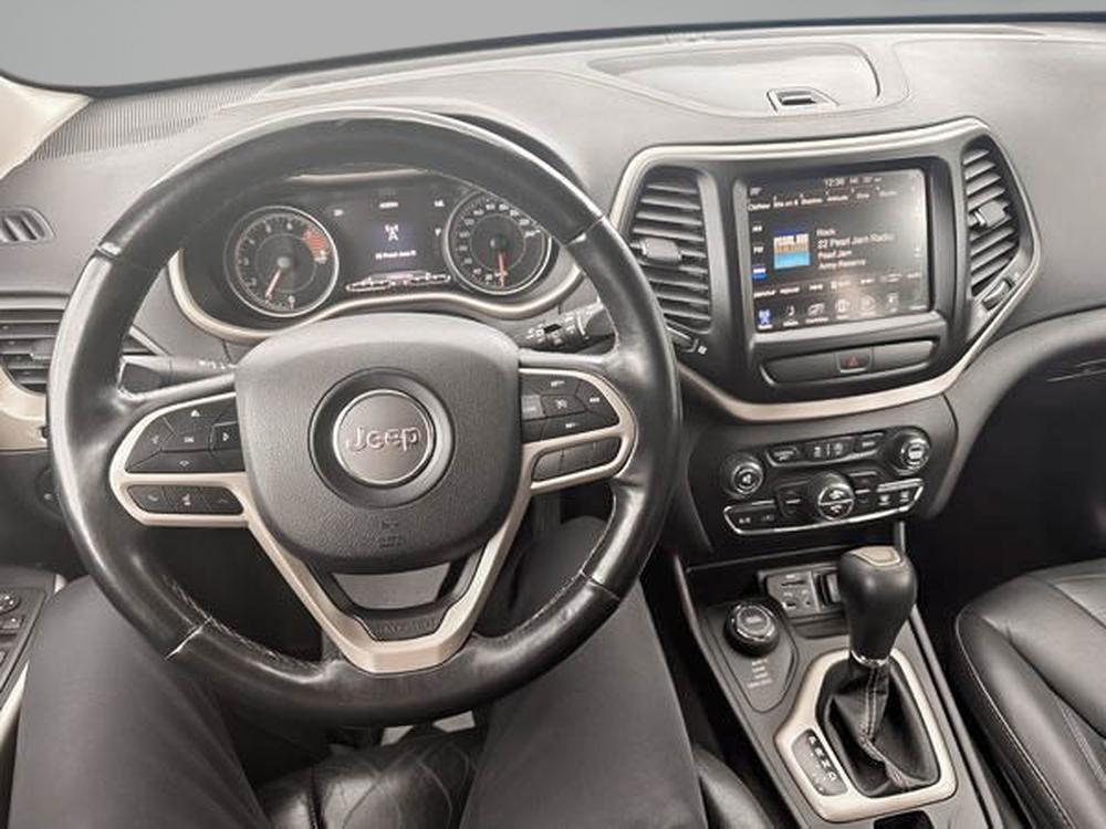 Jeep Cherokee LIMITED AWD 3.2L 2017 d&rsquo;occasion à vendre - 30