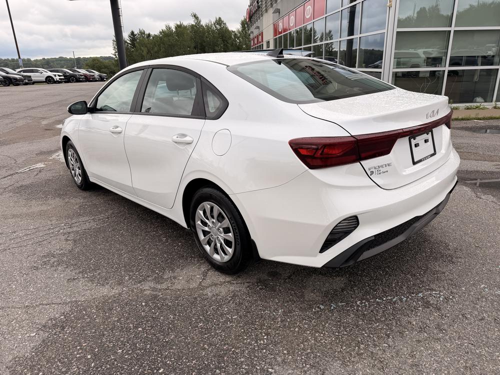 Kia Forte LX 2024 d&rsquo;occasion à vendre - 6