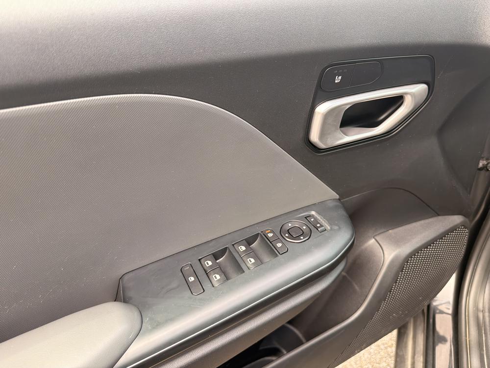 Kia K4 2025 Gris usage à vendre Kia K4 2025 Gris usage à vendre