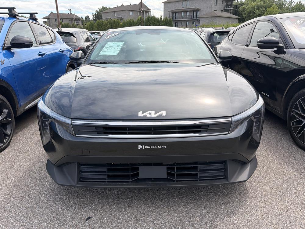Kia K4 2025 Gris usage à vendre Kia K4 2025 Gris usage à vendre