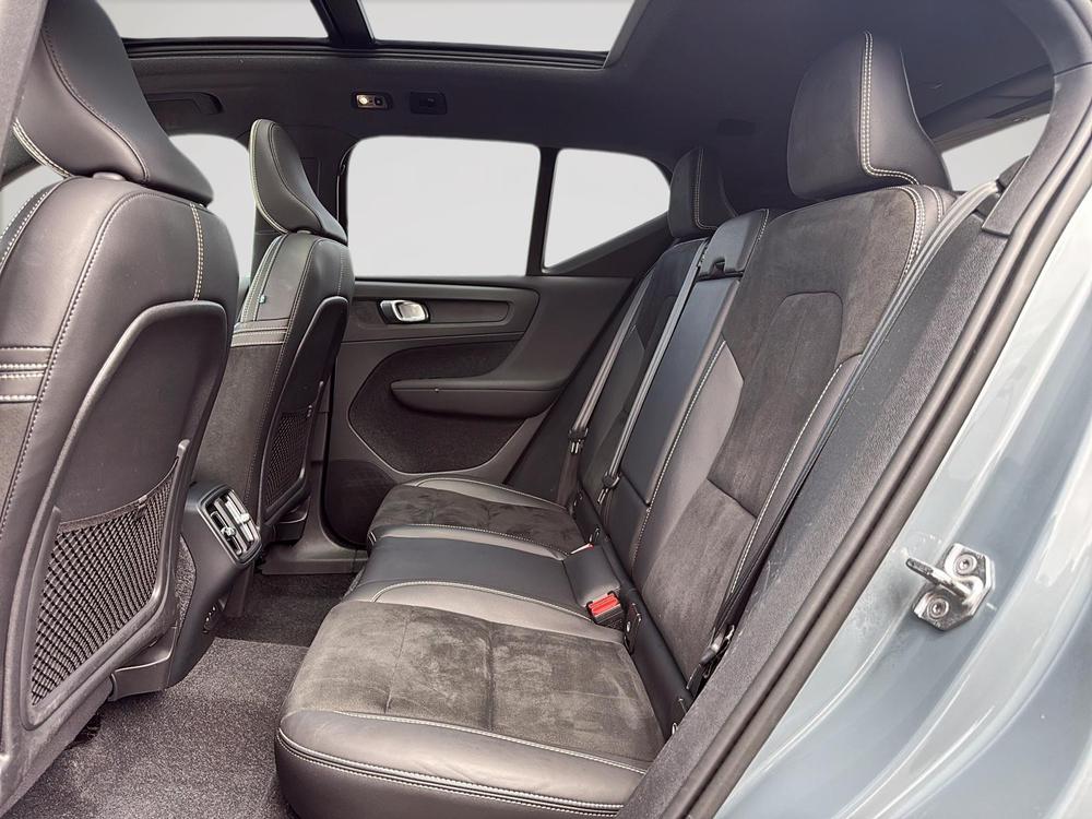Volvo XC40 2022 Gris usage à vendre Volvo XC40 2022 Gris usage à vendre