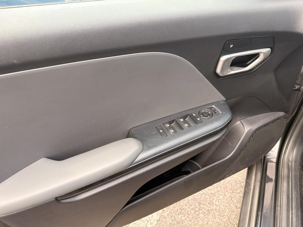 Kia K4 2025 Gris usage à vendre Kia K4 2025 Gris usage à vendre