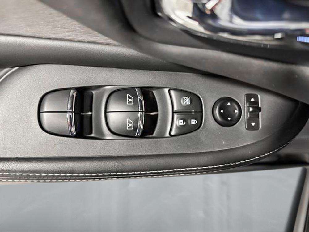 Nissan Murano 2022 Noir usage à vendre Nissan Murano 2022 Noir usage à vendre