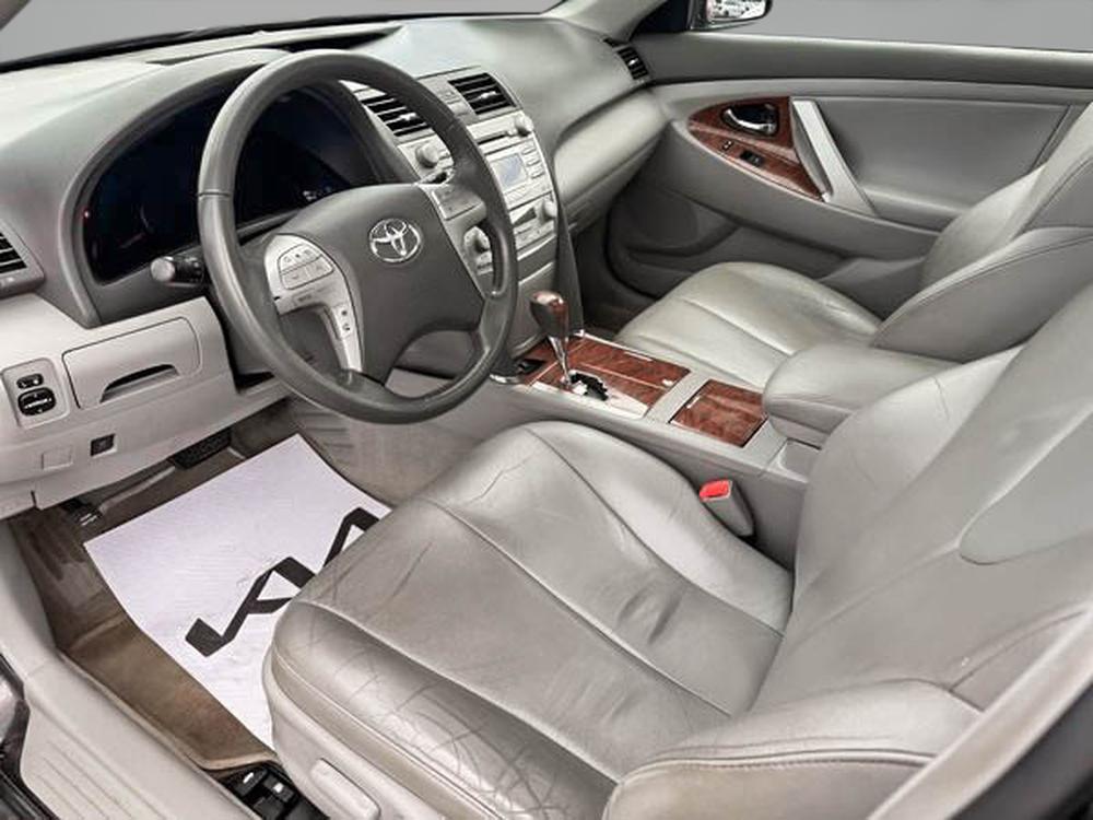 Toyota Camry XLE 2010 d&rsquo;occasion à vendre - 18