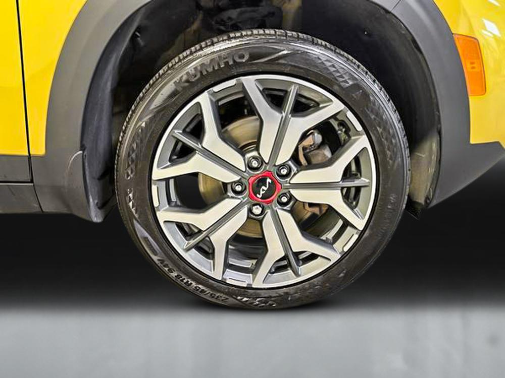 Kia Seltos sx turbo 2023 d&rsquo;occasion à vendre - 13