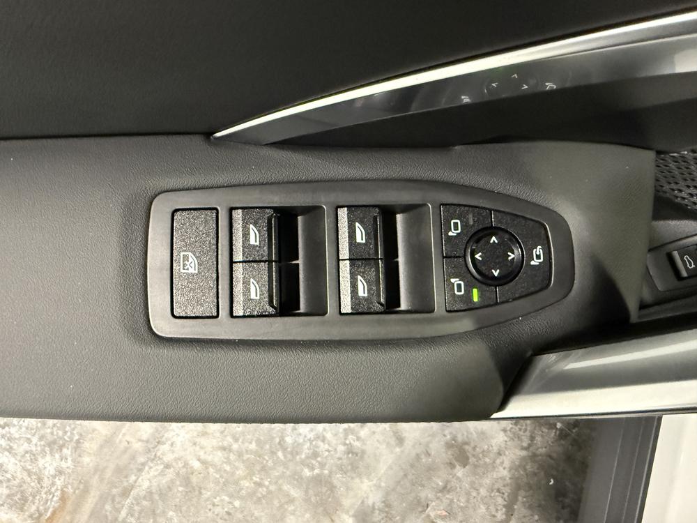 BMW X1 XDrive28i 2023 d&rsquo;occasion à vendre - 16