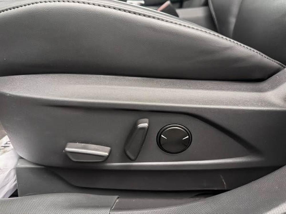 Ford Mustang Mach-E Premium AWD 2024 d&rsquo;occasion à vendre - 18