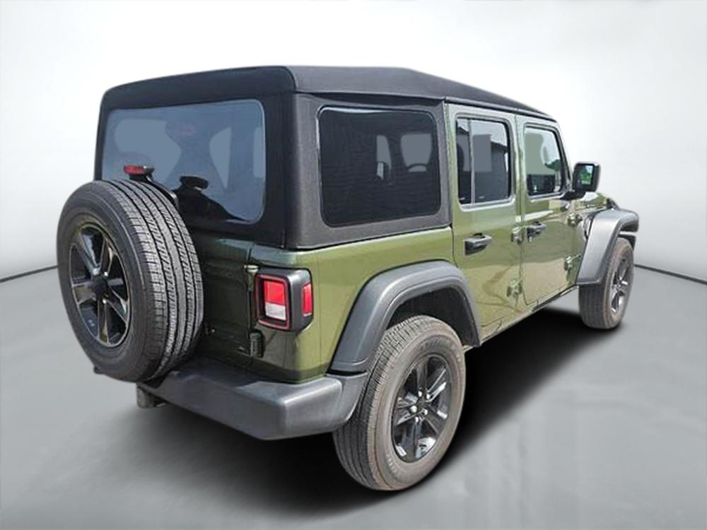 Jeep Wrangler ALTITUDE 2023 — photo 8
