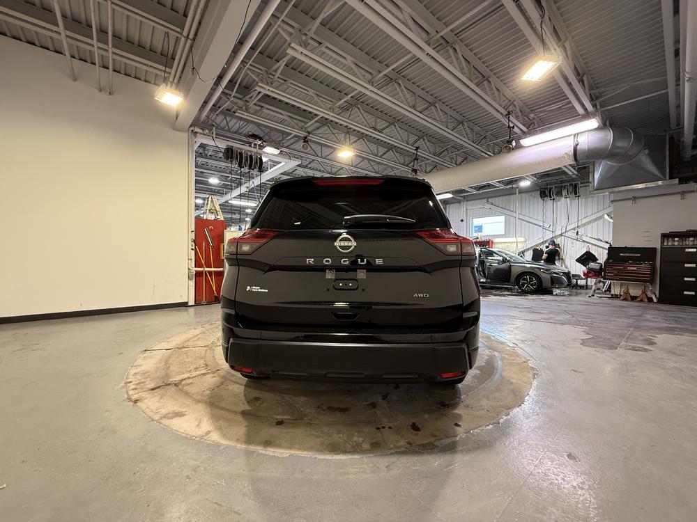 Nissan Rogue SV Premium 2025 d&rsquo;occasion à vendre - 4
