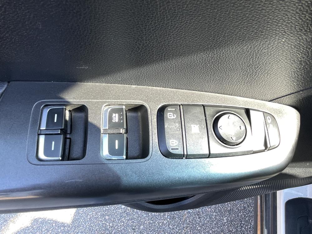 Kia Sportage EX 2022 — photo 7