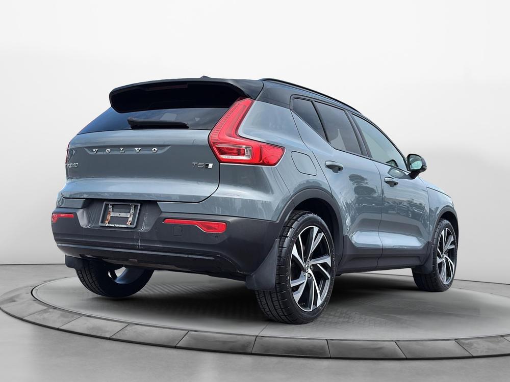 Volvo XC40 2022 Gris usage à vendre Volvo XC40 2022 Gris usage à vendre