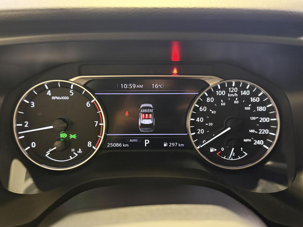Nissan Rogue SV Premium 2025 d&rsquo;occasion à vendre - 26