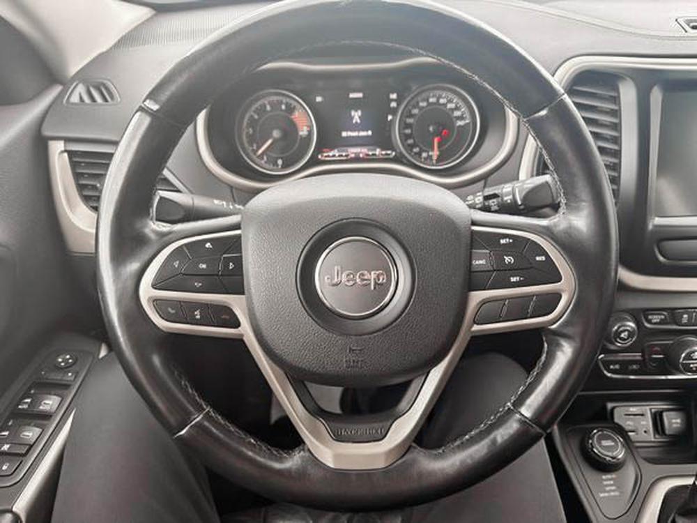 Jeep Cherokee LIMITED AWD 3.2L 2017 d&rsquo;occasion à vendre - 21