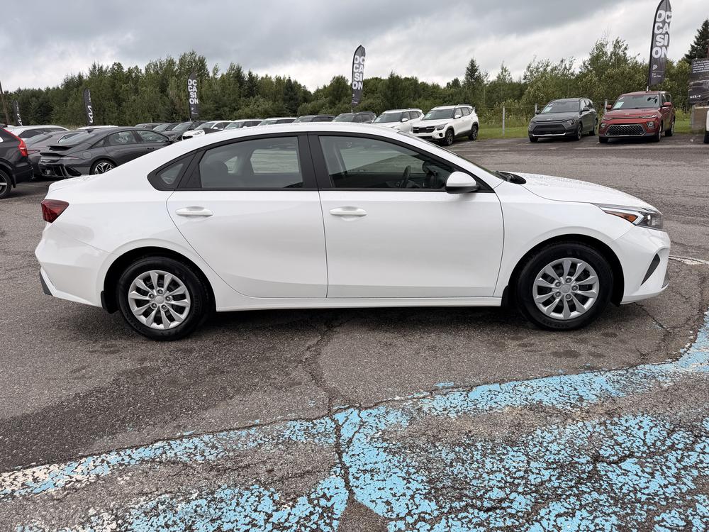 Kia Forte LX 2024 d&rsquo;occasion à vendre - 8