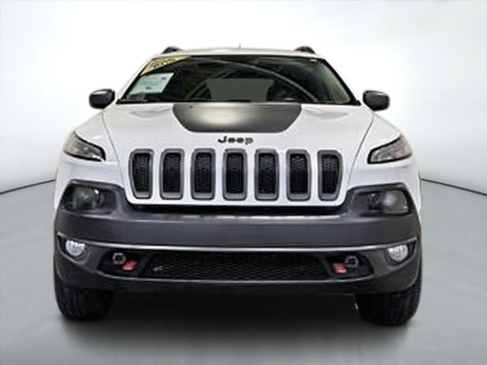 Jeep Cherokee 2016 Blanc usage à vendre Jeep Cherokee 2016 Blanc usage à vendre