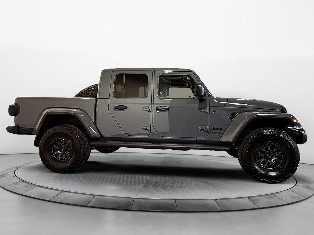 Jeep Gladiator SPORT S // 4X4 // 8000$ EN MODIFICATIONS 2025 d&rsquo;occasion à vendre - 3