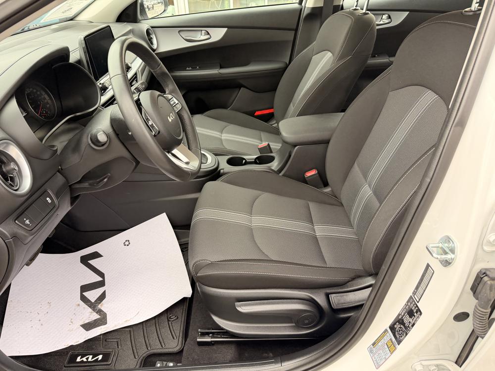 Kia Forte LX 2024 d&rsquo;occasion à vendre - 16