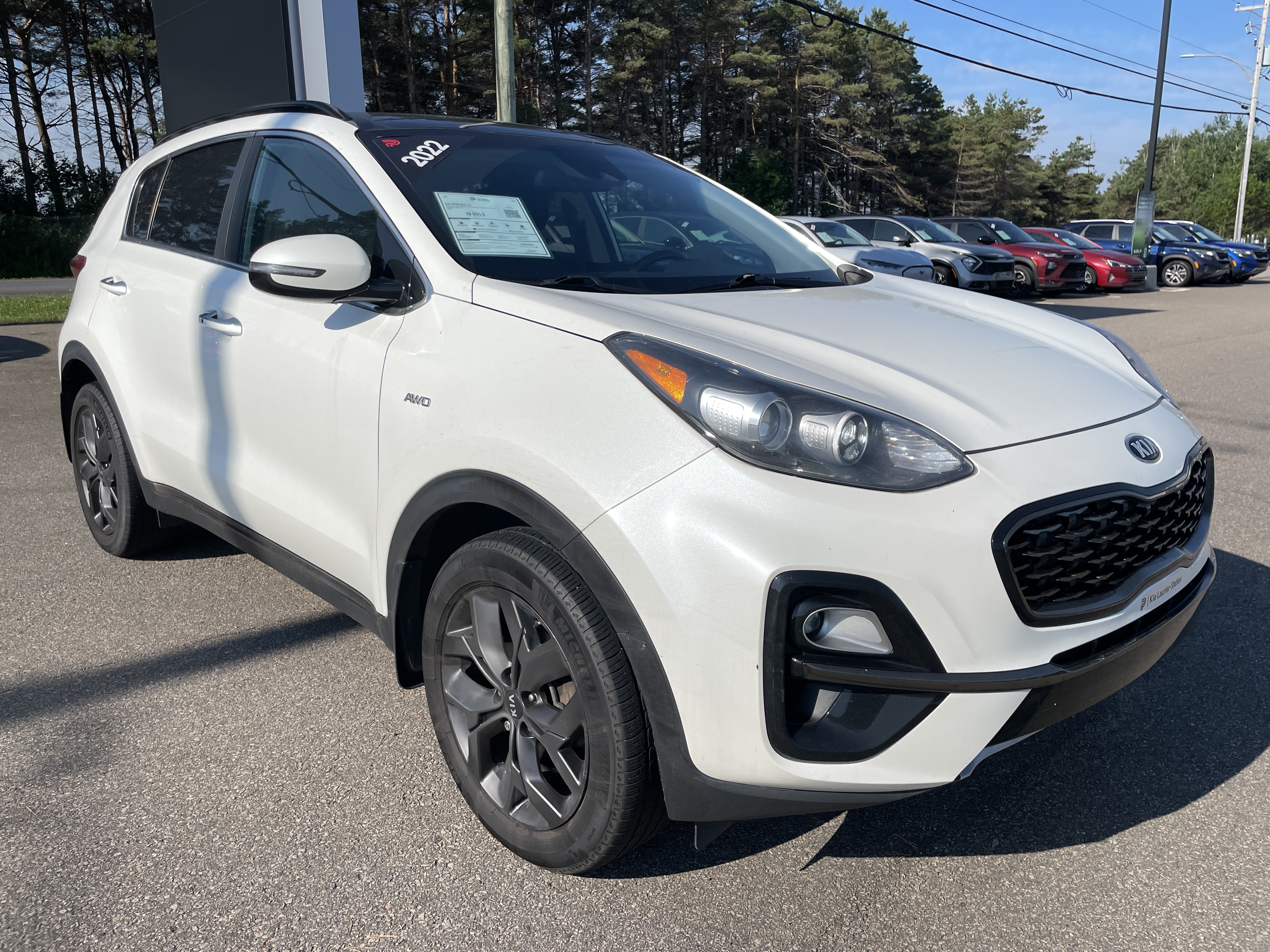 White 2022 Kia Sportage SUV / Crossover All-Wheel Drive Automatic