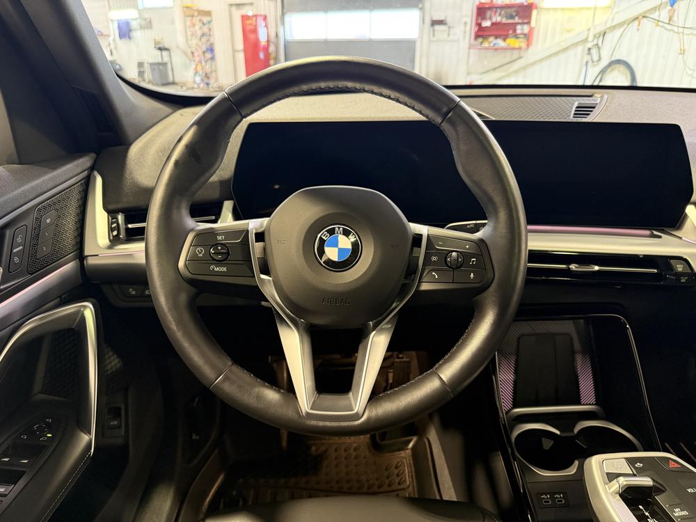 BMW X1 XDrive28i 2023 d&rsquo;occasion à vendre - 18
