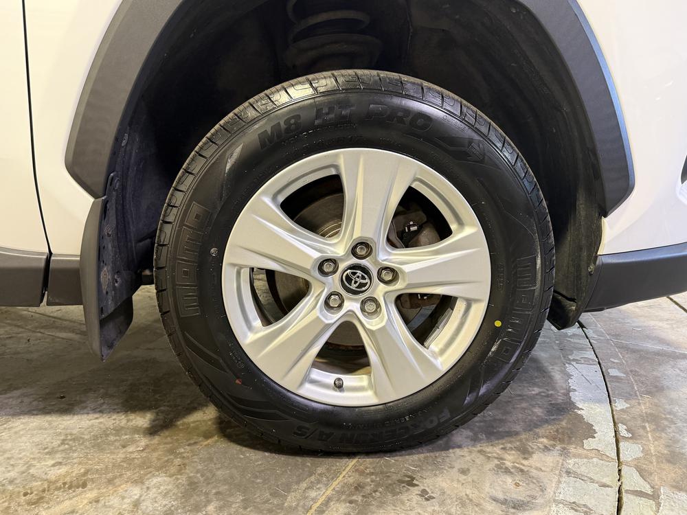 Toyota RAV4 LE HYBRIDE 2019 d&rsquo;occasion à vendre - 12