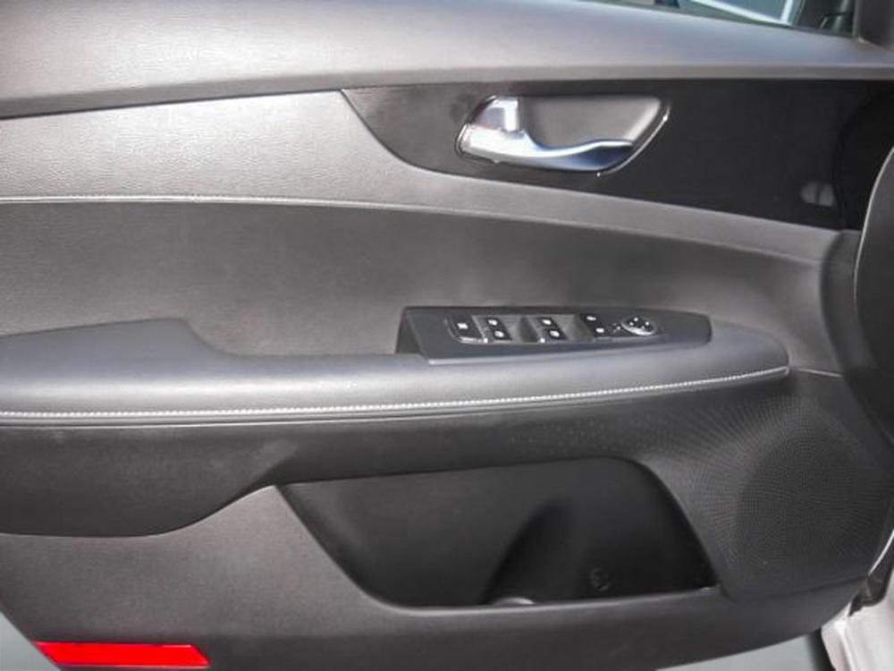 Kia Forte GT LINE 2023 d&rsquo;occasion à vendre - 9