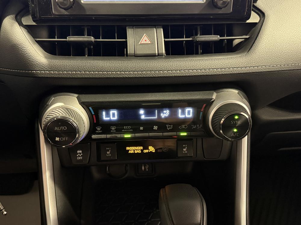 Toyota RAV4 LE HYBRIDE 2019 d&rsquo;occasion à vendre - 27