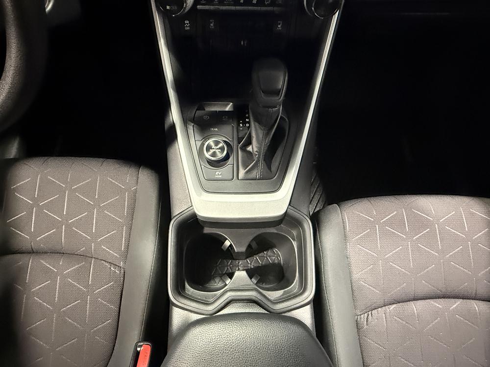 Toyota RAV4 LE HYBRIDE 2019 d&rsquo;occasion à vendre - 28