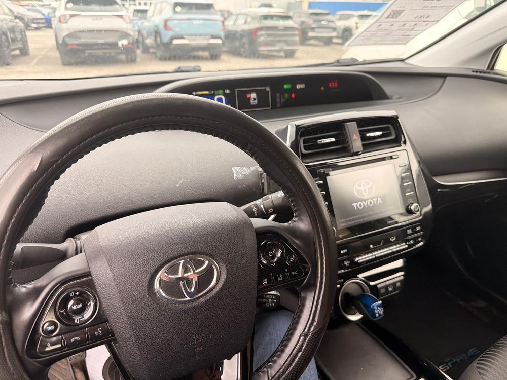 Toyota Prius Prime 2021 Gris usage à vendre Toyota Prius Prime 2021 Gris usage à vendre
