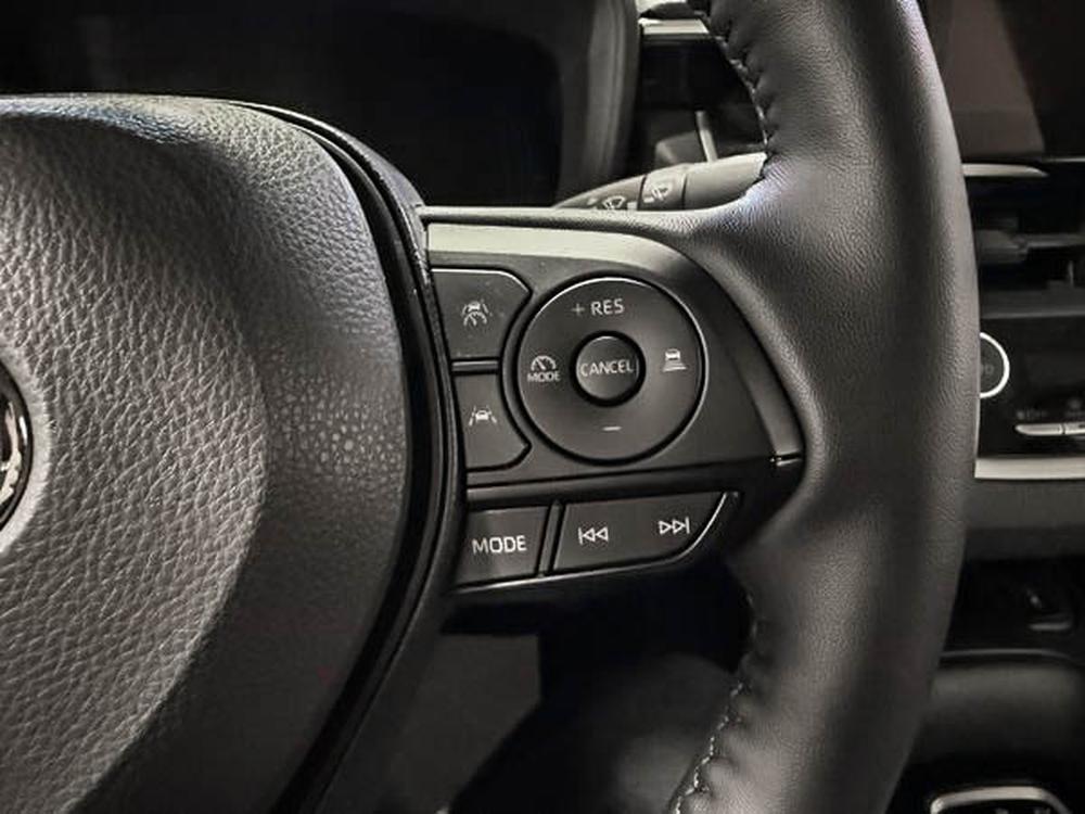 Toyota Corolla Hybrid LE 2025 d&rsquo;occasion à vendre - 21